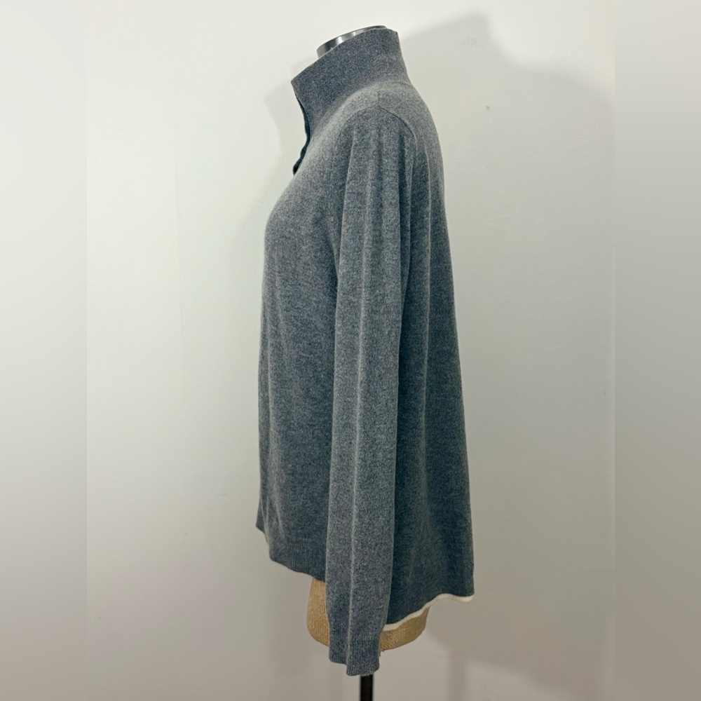 In Cashmere Women's Button-Up Cardigan Sweater in Gray, Size Xl - Picture 3 of 10